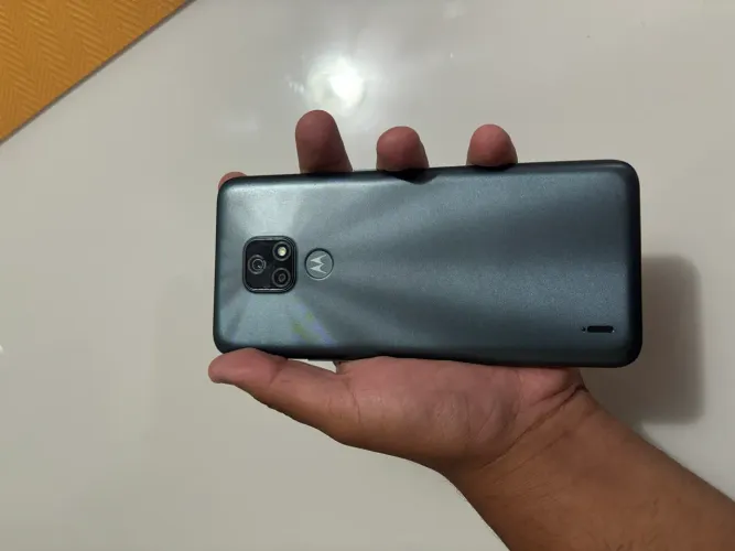 MOTO E7