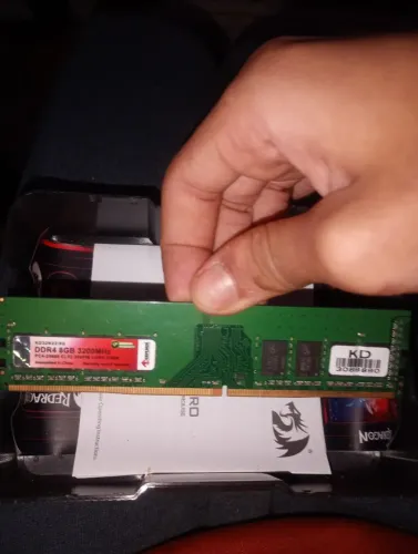 3 pentes de memória ram ddr4 8gb 3200mhz, aceito proposta!