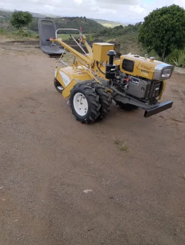 Tratorito agricola