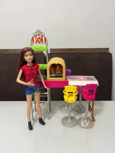 Barbie Family Pizzaria Três é Demais Loose