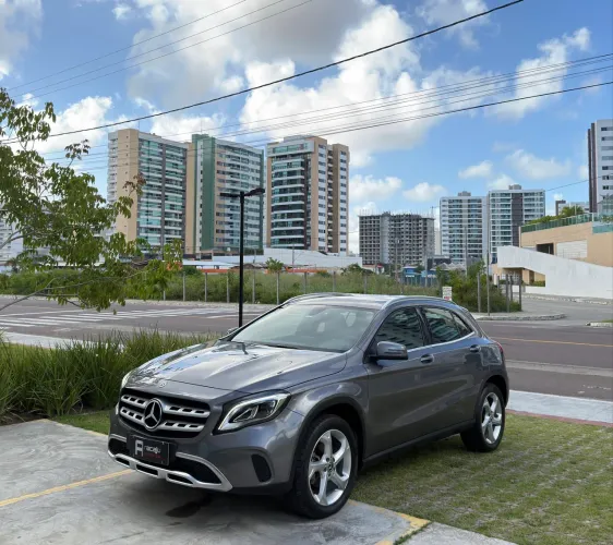 Mercedes-Benz GLA 200 Adv. 1.6/1.6 TB 16V Flex Aut. 2018