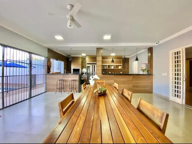 Vende se casa - loteamento terra Bella