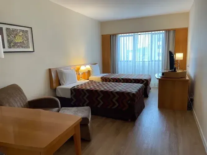 Flat a venda no Sol Alphaville - Av. Cauaxi.