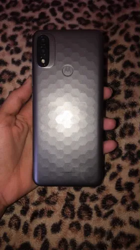 Vendo Celular Moto E 20