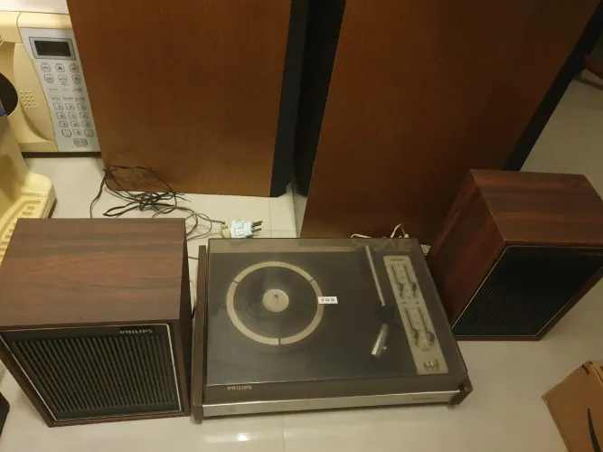 Vitrola Philips - GF 703 - Toca Discos - LP