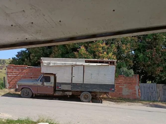 Vende-se um troca carro um moto caminhão f350