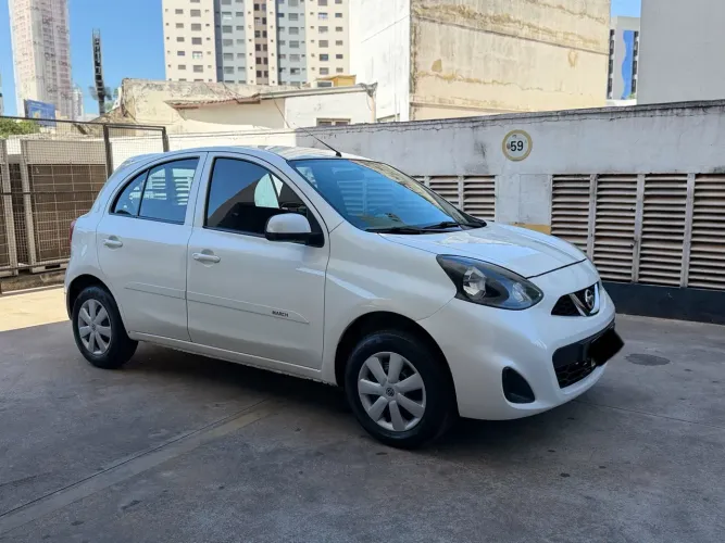 Nissan March S 1.0 12V Flex 5P 2016