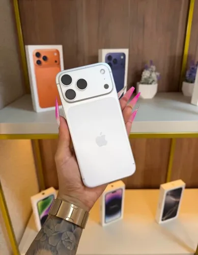 iPhone 17 pro silver 