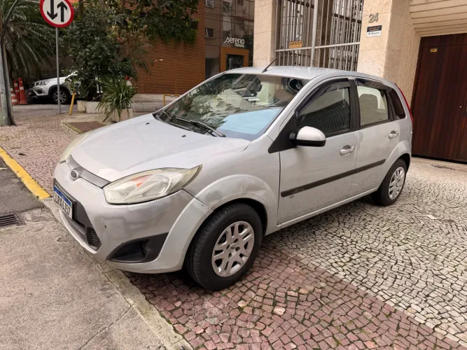 Ford Fiesta SE 1.0 8V Flex 5P 2014