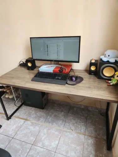 2 Mesas para Escritório + cadeiras