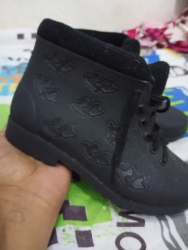 Bota infantil menino e menina