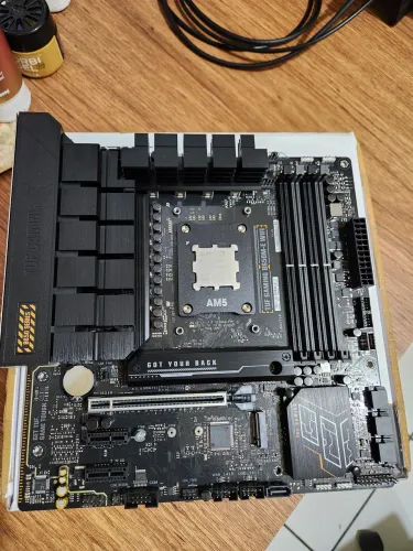 PLACA MAE ASUS TUF GAMING B650M-E WIFI Am5, DDR5