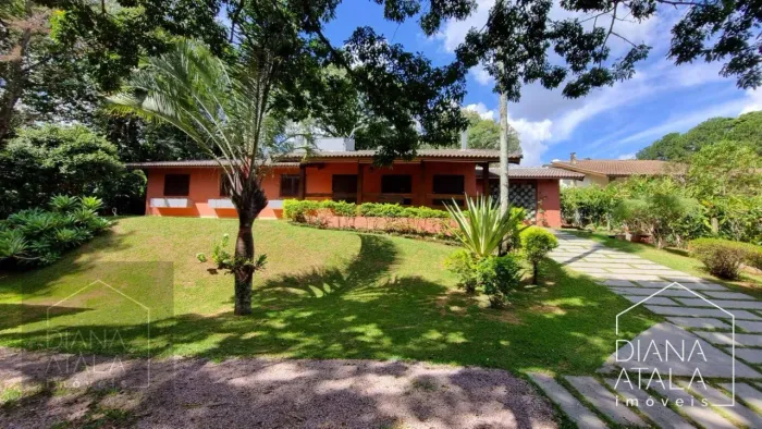 Casa à venda, 300 m² por R$ 1.790.000,00 - Condomínio Santa Fé - Vinhedo/SP