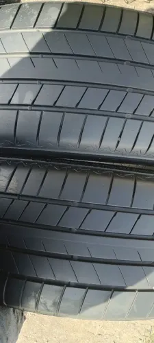 02 pneus aro 18 Bridgestone alenza 235/55/18 zerados para esportage Toro ix35 Renegade 
