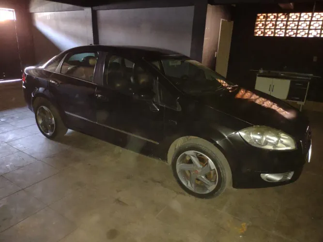 Fiat Linea 1.9/ HLX 1.9/ 1.8 Flex 16V 4P 2011