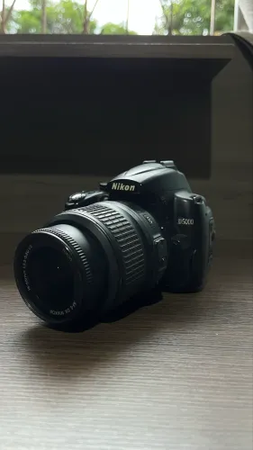 NIKON D5000