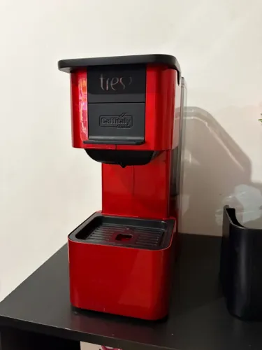 Vendo Cafeteira 3 Corações Pop Plus