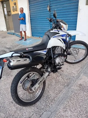 VENDE-SE - YAMAHA LANDER XTZ 250 / 2011 ?