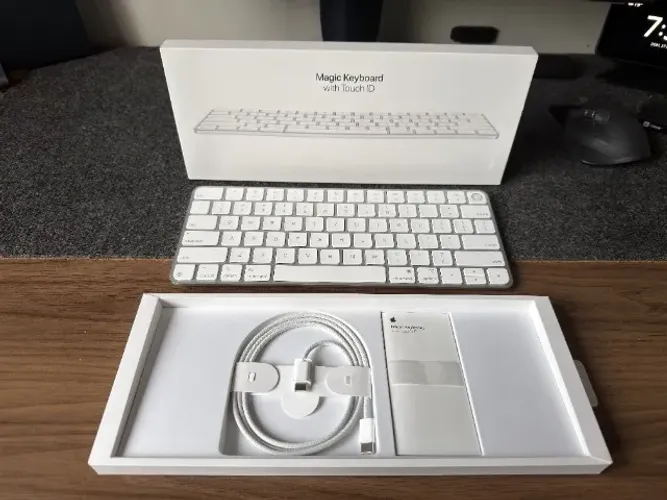 Apple Magic Keyboard | Touch ID | USB-C