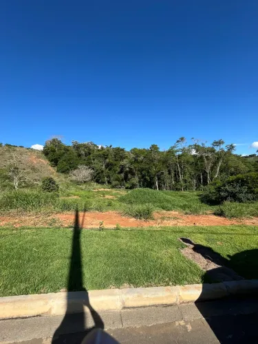 Vende-se chácara no condomínio Mirante dos Lagos em Piedade Caratinga