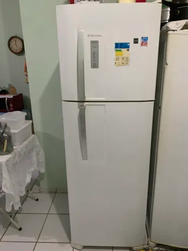 Vendo Geladeira Electrolux