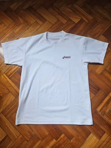 Camiseta Asics Tech Shirt