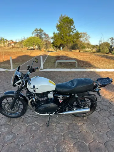 STREET TWIN 900cc ABS