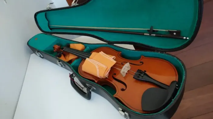 Violino Belíssimo   4 x4  Vintage Com Estojo Rígido Vintage