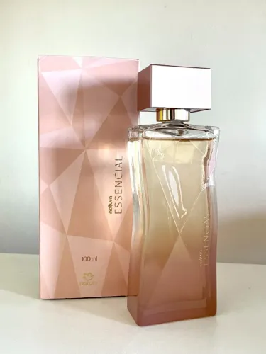 Perfume Natura Feminino Essencial 100 ml (Deo Parfum)