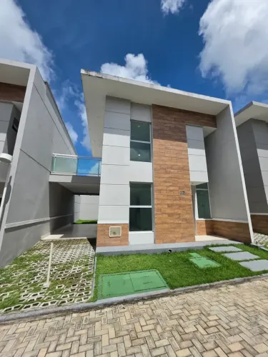 Casa em Condomínio Fechado 4 suítes no Eusébio!!!