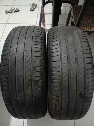 Pneus 215/55.17