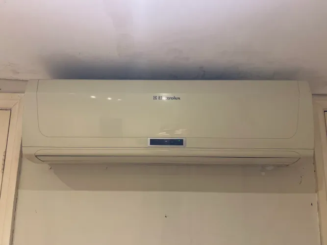 ar-condicionado Electrolux Hi-Wall Split 18000 btus