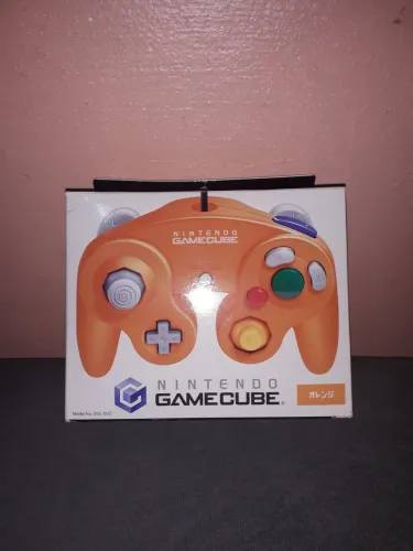 Controle de nintendo game cube na caixa