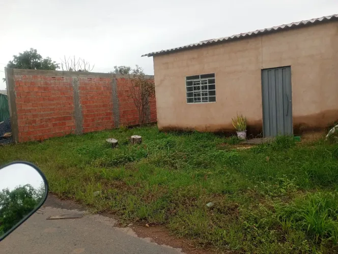 Casa no jardim Paulicéia coxipo