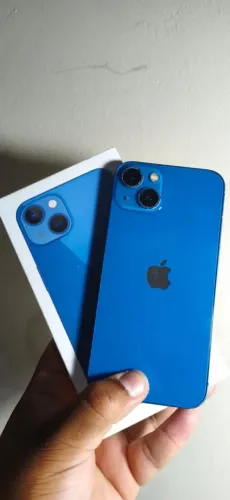 iPhone 13 azul