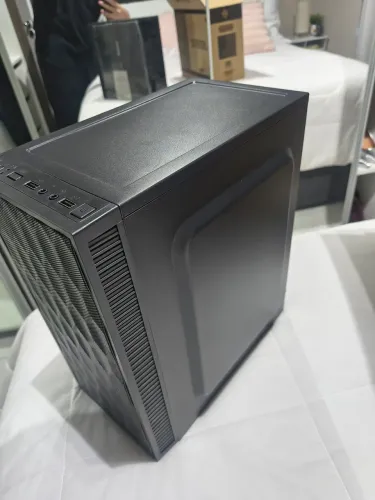 Gabinete gamer acrílico jester