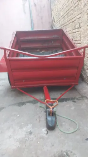 Vende-se reboque pra moto ou carro