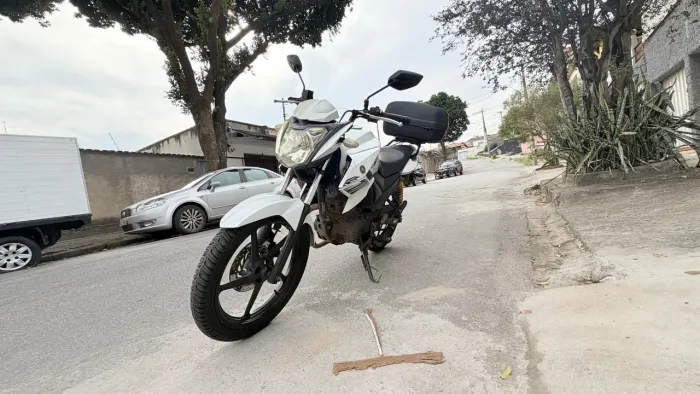?YAMAHA FAZER 150 SED 2016 - BRANCA - MUITO CONSERVADA!