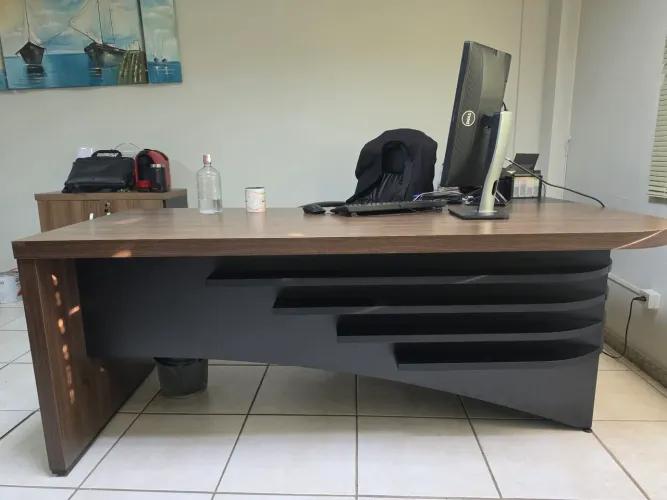 Mesa para escritório