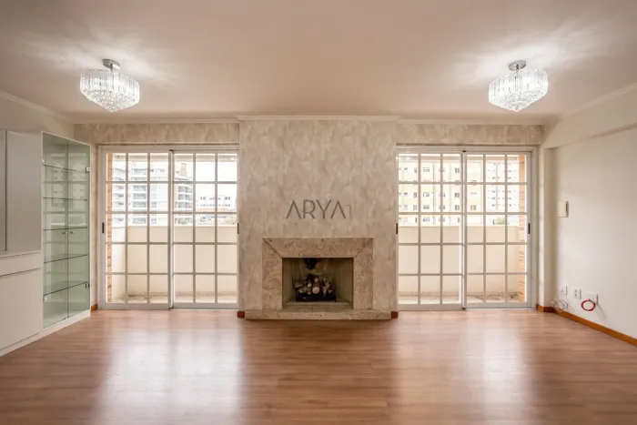 Apartamento no Edifício Kensington no Centro ARYA1