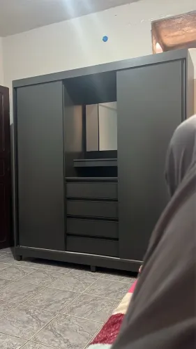 Armário e guarda roupa
