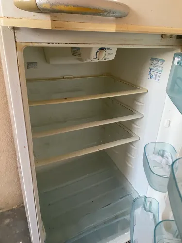 Vende-se geladeira 