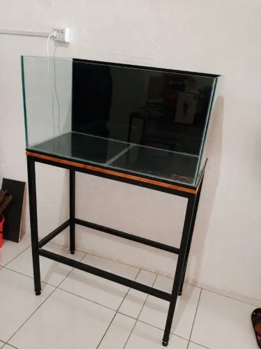 Aquário e móvel