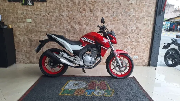 Honda CB 250 Twister ABS 2022 Vermelha