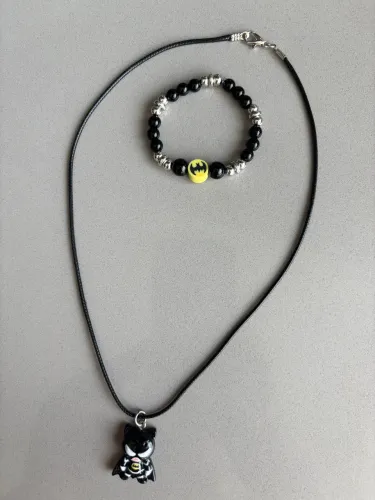 Kit com 30 colares e 30 pulseiras para sacolinha festa infantil