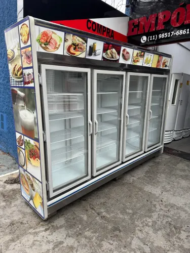 VENDO UMA GELADEIRA EXPOSITORA 4 PORTAS GELOPAR SEMI NOVA