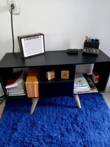 Vendo rack semi novo por 150 motivo dá venda vou me mudar para outro lugar