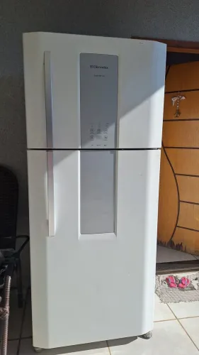Vendo geladeira Electrolux fros fri 550 litros enorme