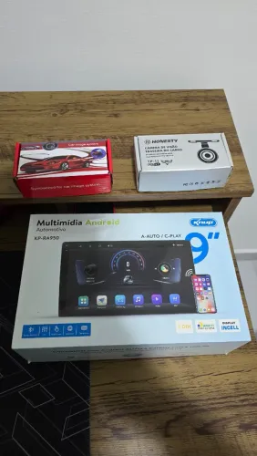 Multimidia Adak 9" Android 14 para Tracker 2016 Plug and Play
