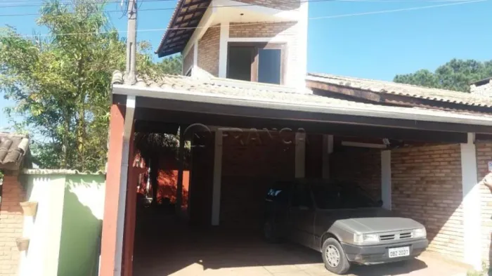 Casa Condomínio em Jacareí